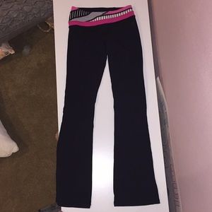 Black Ivivva yoga pants